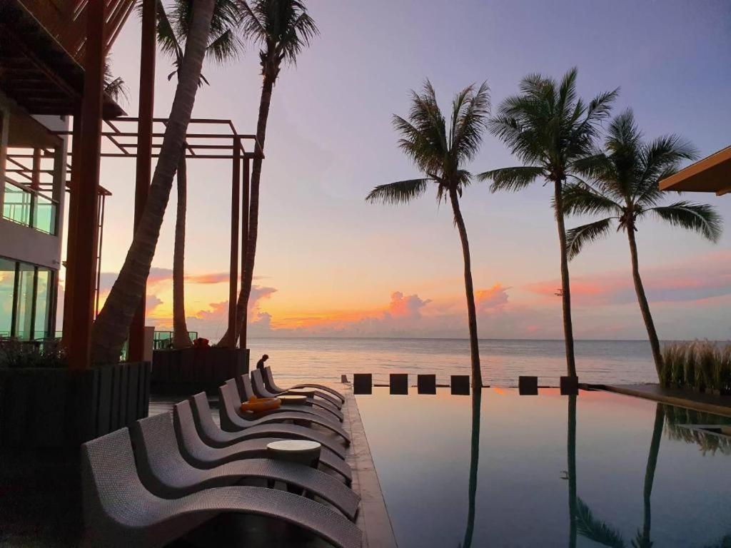 Eco Cozy Beachfront Resort Chaam Hua Hin Ngoại thất bức ảnh