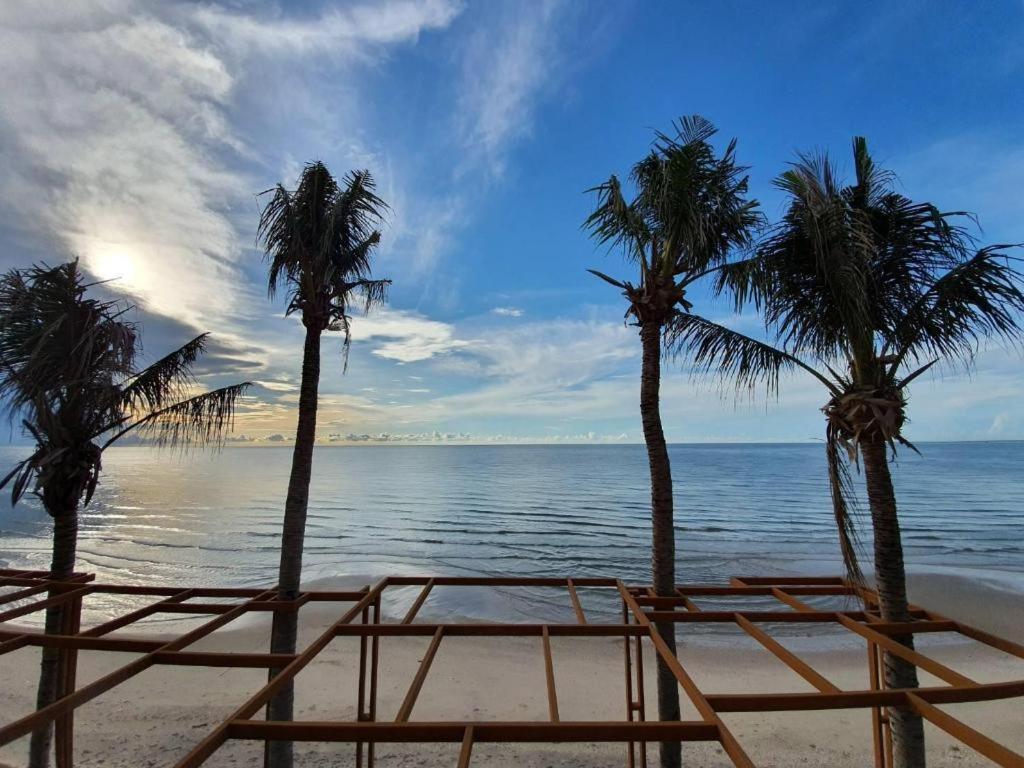 Eco Cozy Beachfront Resort Chaam Hua Hin Ngoại thất bức ảnh